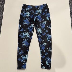 Willow Kids Leggings - Black with Blue Floral